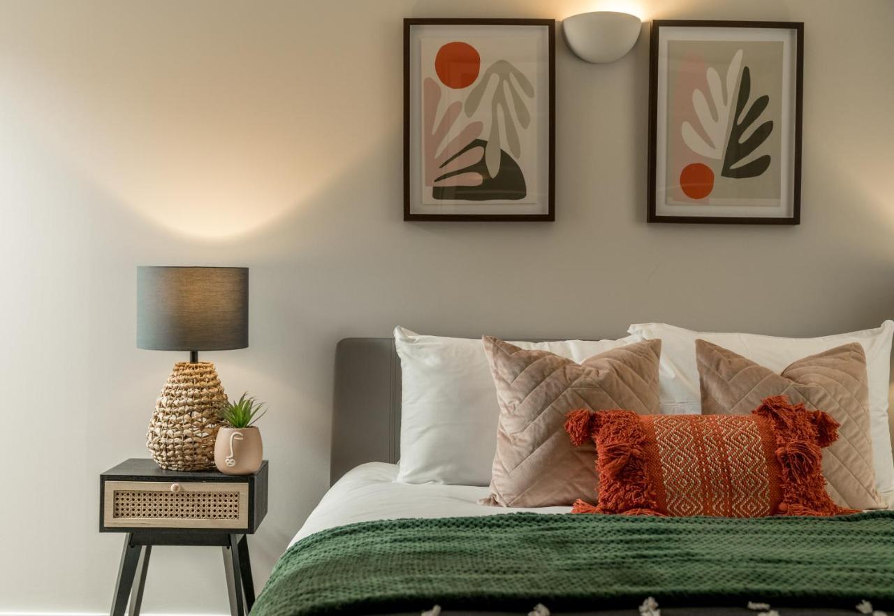 2 Bedroom Apartment With Park Views Shoreditch Londres Extérieur photo